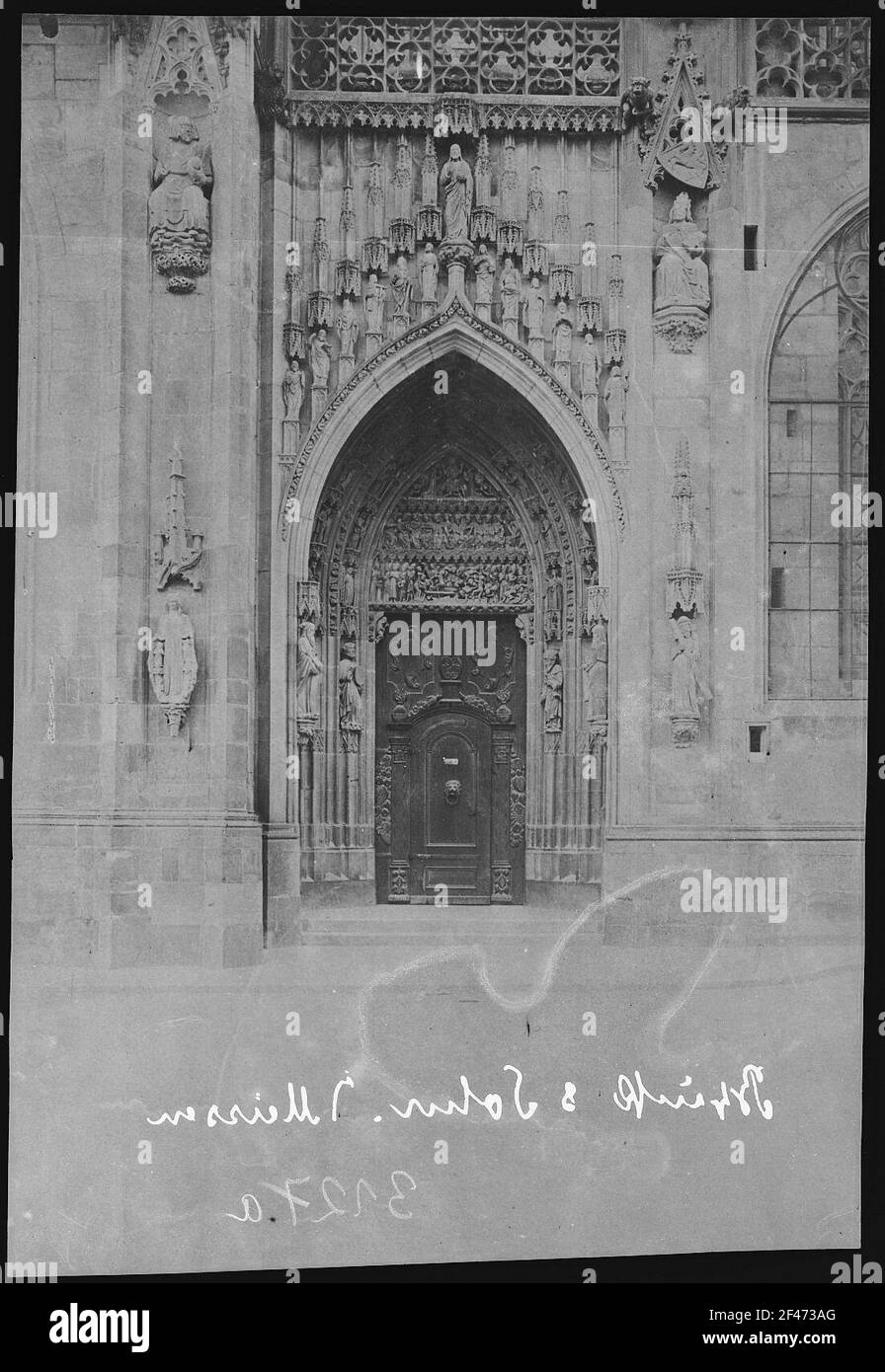 Gmünd. Upper South Portal of the Heiligkreuzkirche Stock Photo
