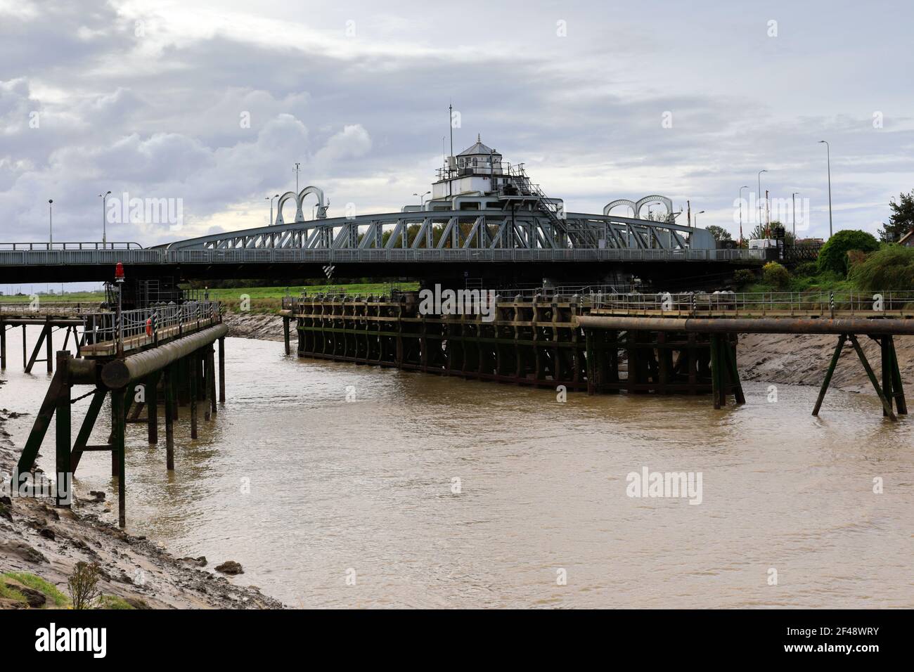 The Crosskeys Swing bridge over the river Nene, Sutton Bridge village