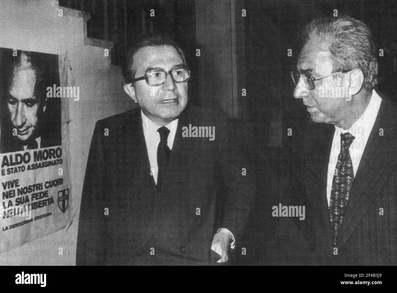 Italian politicans Giulio Andreotti and Francesco Cossiga (after 1978 - per poster of assasinated Aldo Moro poster in background) Stock Photo
