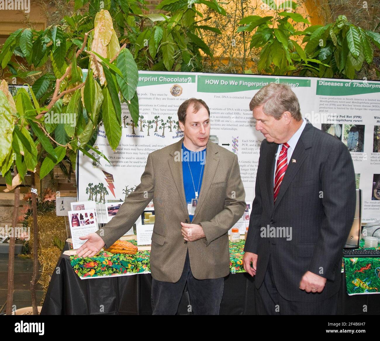 Dr. Lyndel Meinhardt (left) , Research Leader, Sustainable Perennial