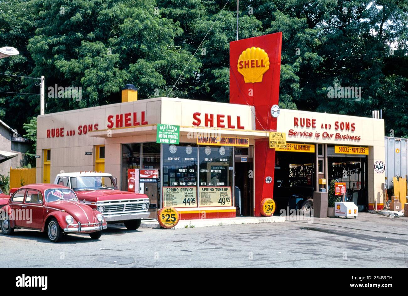 Rube & Sons Shell gas station front view Route 9 Kingston New York ca