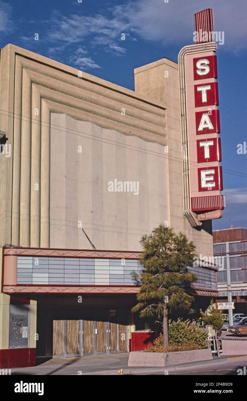 Movie theaters along route 66 hires stock photography and images Alamy