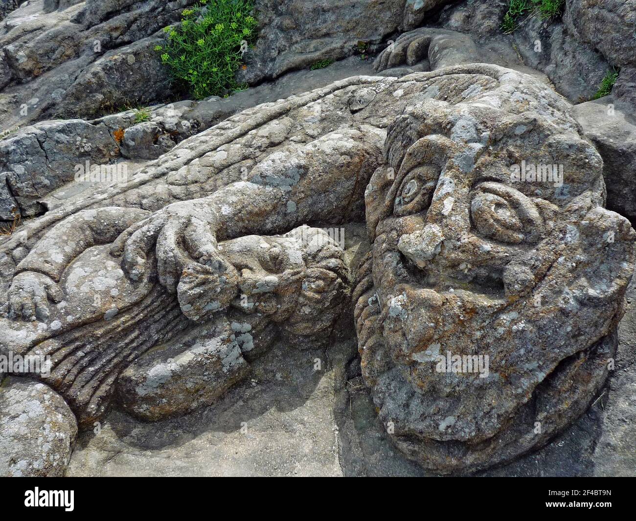 Bretagne, Saint Malo, les rochers sculptés de Rothéneuf Stock Photo - Alamy