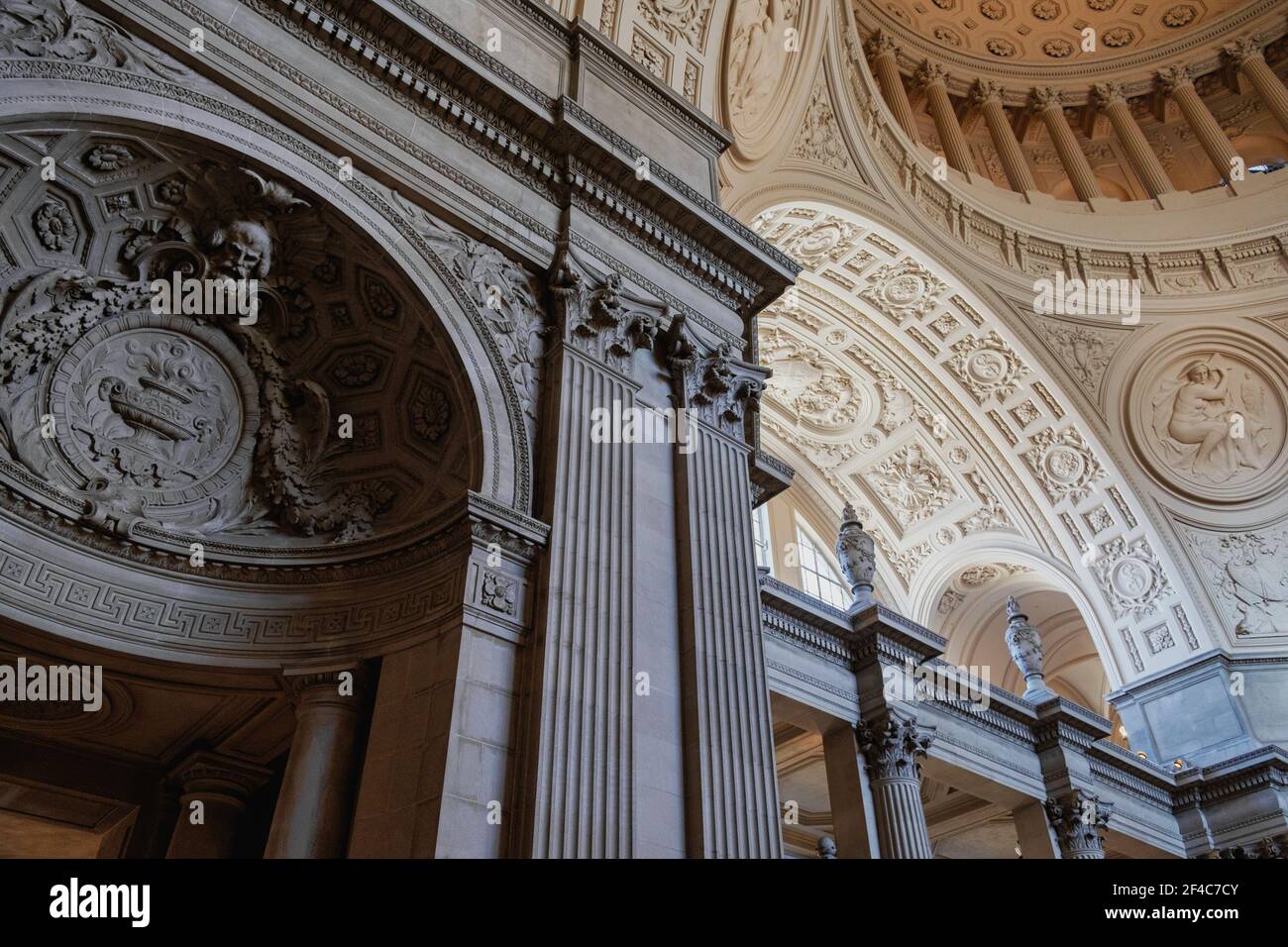A Baroque dome towers above the rotunda in San Francisco, California's City Hall Stock Photo Alamy
