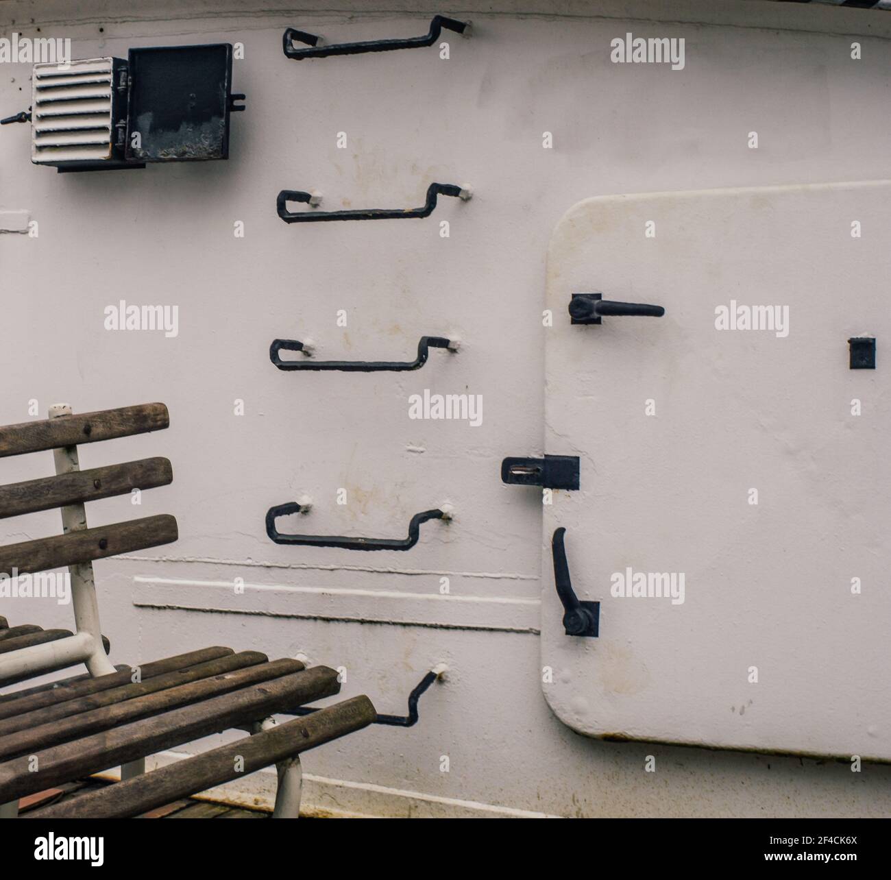 Hatch in the deck of a ship hi-res stock photography and images - Alamy