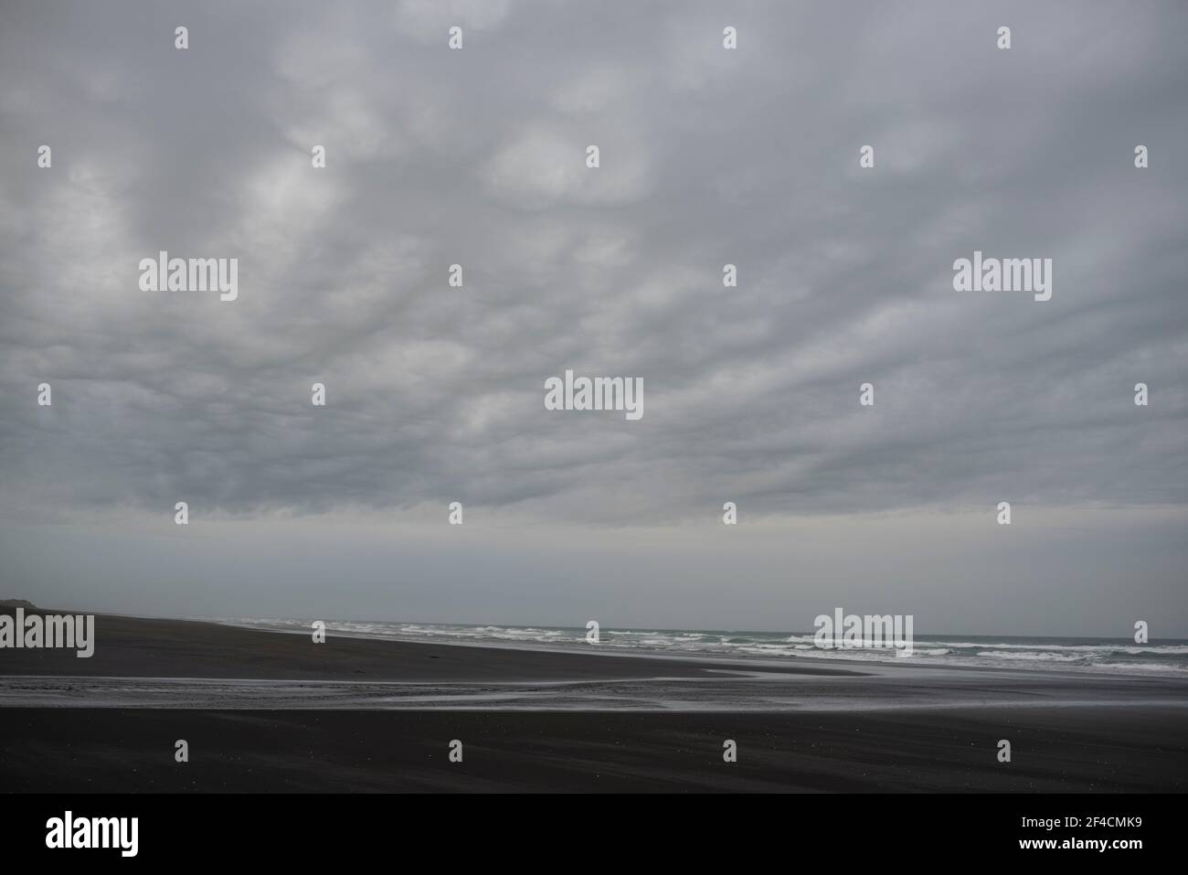 Auckland, New Zealand. Karekare beach Stock Photo Alamy