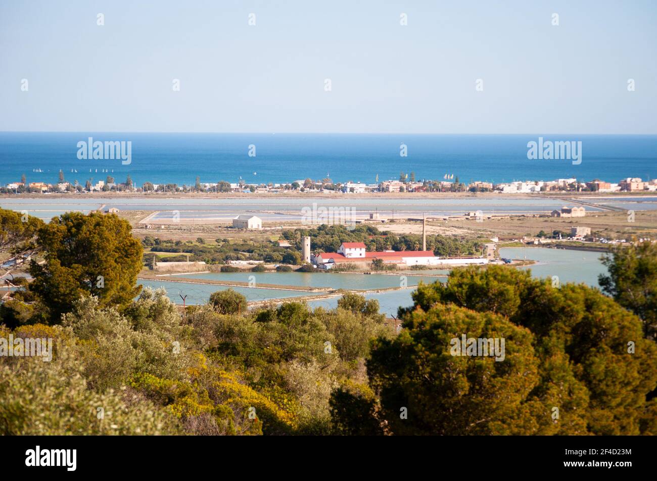 Il mar di Sardegna in primavera offre tantissimi colori accesi, le immagini rappresentano la costa sud della Sardegna Stock Photo
