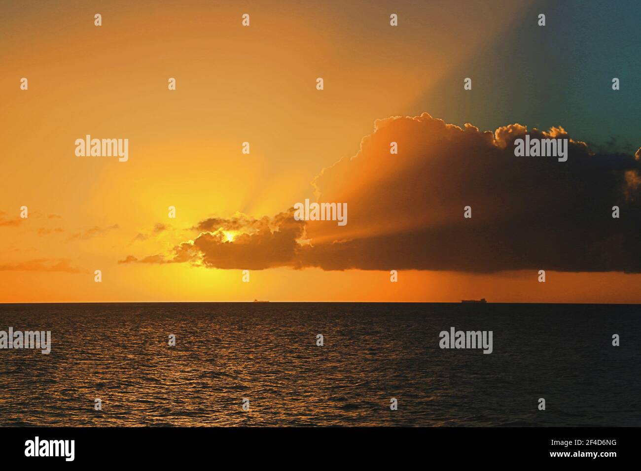 sunrise over ocean Stock Photo - Alamy