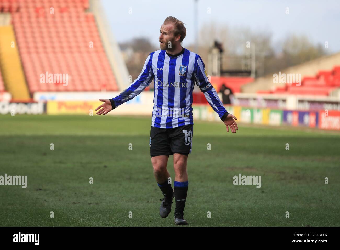 Barnsley, UK. 20th Mar, 2021. Barry Bannan #10 of Sheffield Wednesday appeals to referee Tim Robinson in Barnsley, UK on 3/20/2021. (Photo by Mark Cosgrove/News Images/Sipa USA) Credit: Sipa USA/Alamy Live News Stock Photo