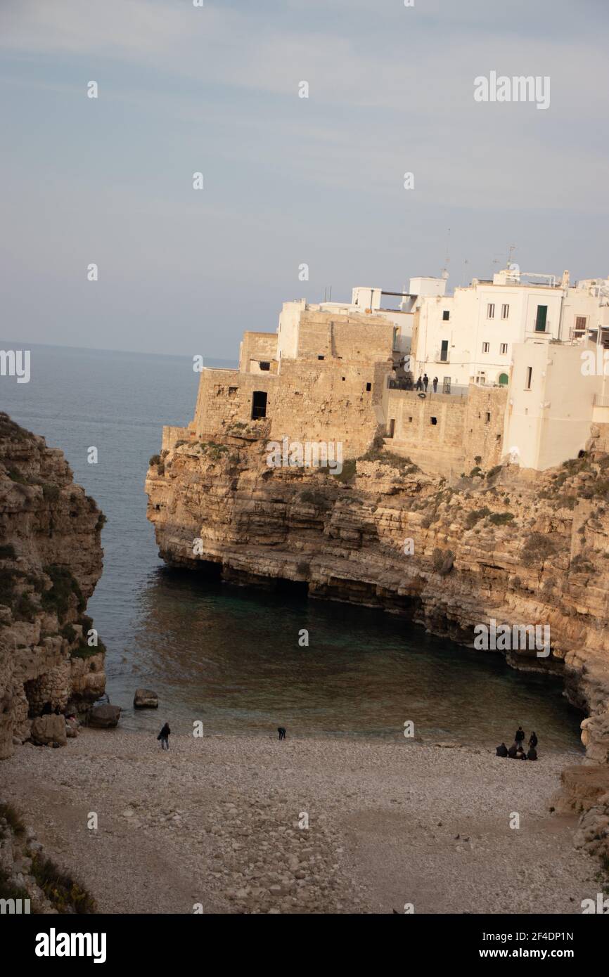 Viaggiare polignano a mare hi-res stock photography and images - Alamy
