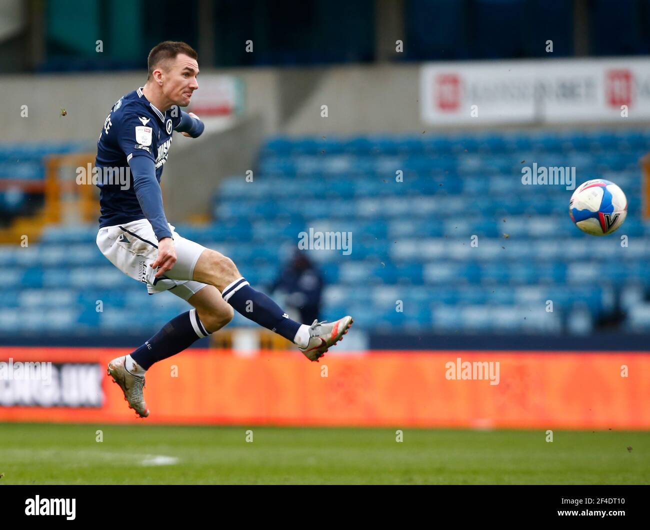 Millwall fc hi-res stock photography and images - Alamy