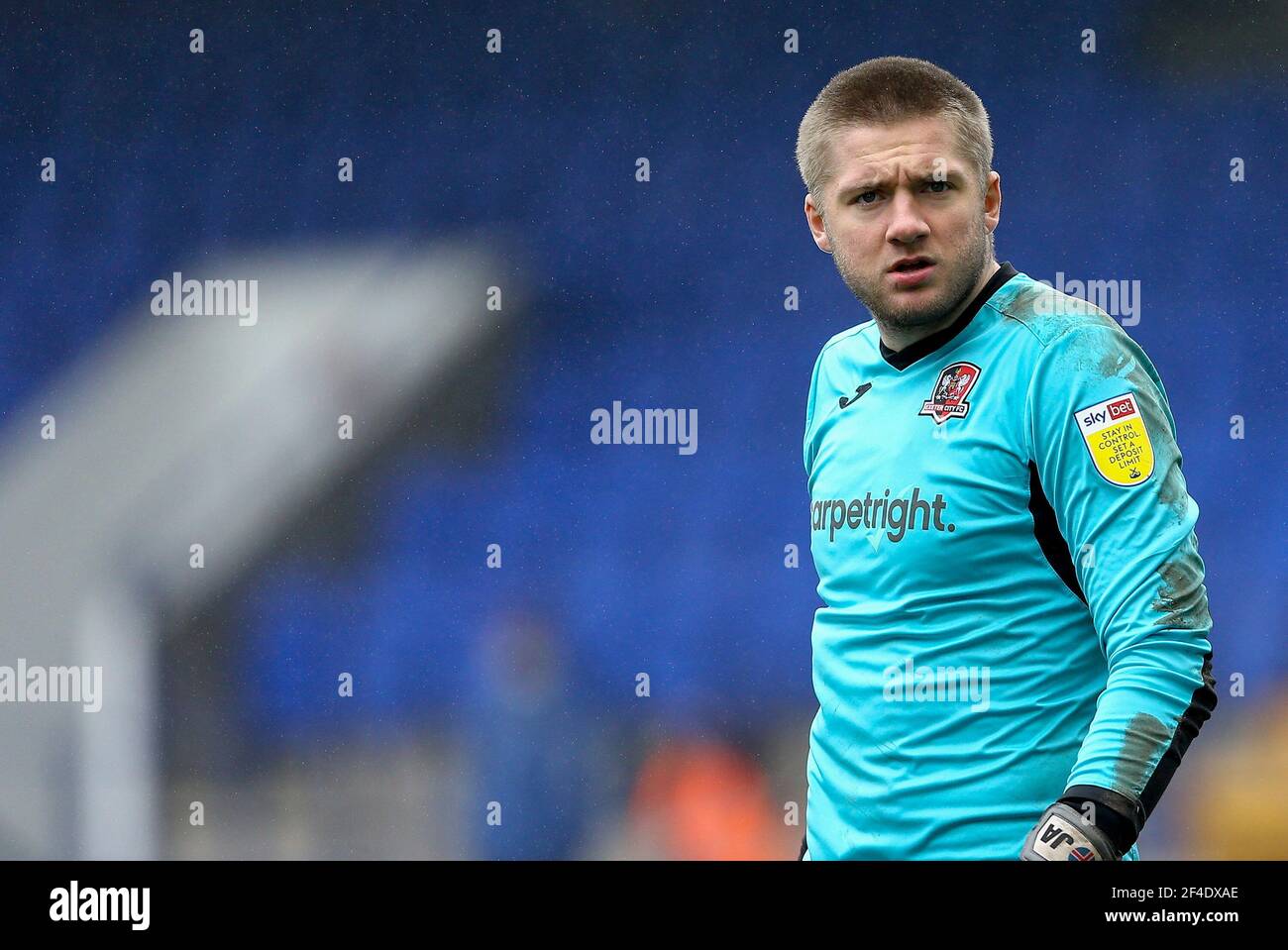 Exeter City Goalkeeper High Resolution Stock Photography And Images Alamy