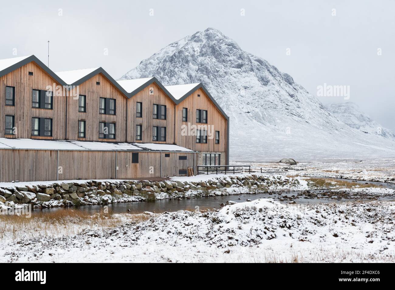 Kingshouse Hotel, Glen Coe - new extension (rear), with Buachaille Etive Mor behind, Scotland, UK Stock Photo
