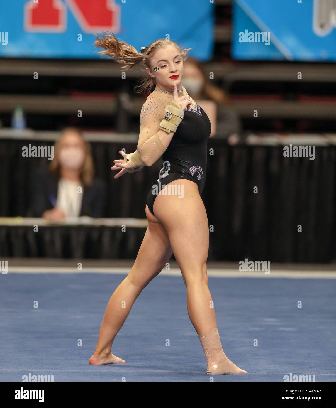 Minneapolis, MN, USA. 20th Mar, 2021. Iowa's Lauren Guerin performs on