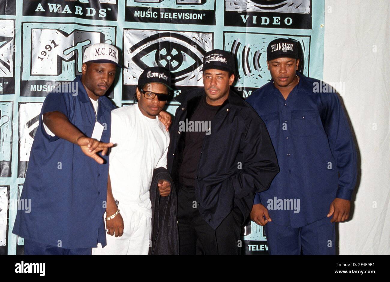 NWA - MC Ren, Eazy E, DJ Yella and Dr. Dre at the 1991 MTV Music Awards  September 5, 1991 Credit: Ralph Dominguez/MediaPunch Credit: Ralph  Dominguez/MediaPunch Credit: Ralph Dominguez/MediaPunch Stock Photo - Alamy