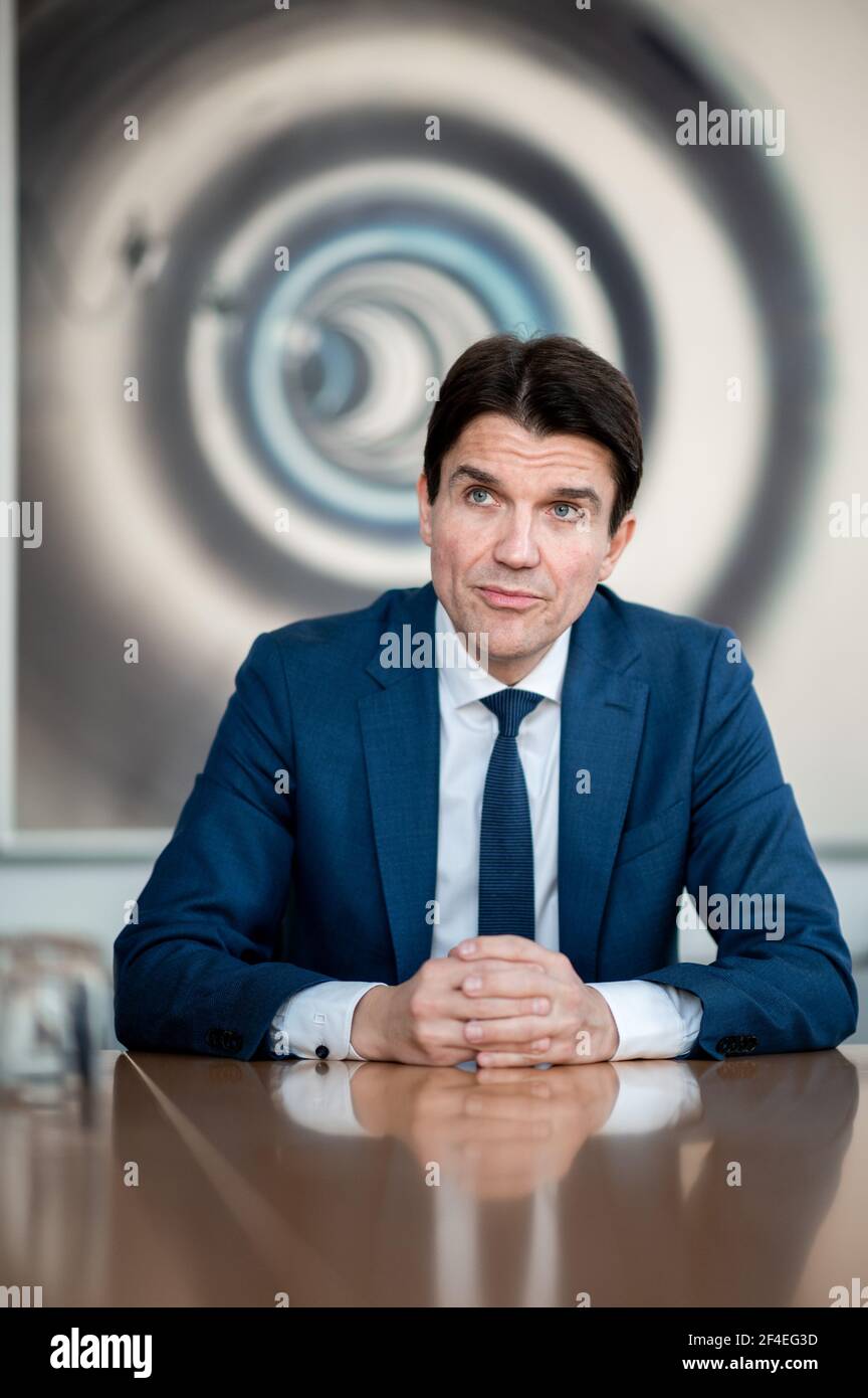 Essen, Germany. 25th Feb, 2021. Uli Paetzel, Chairman of the Board of the Emschergenossenschaft water management association, sits in a conference room and talks in an interview about the Emscher conversion in the Ruhr region. Credit: Fabian Strauch/dpa/Alamy Live News Stock Photo