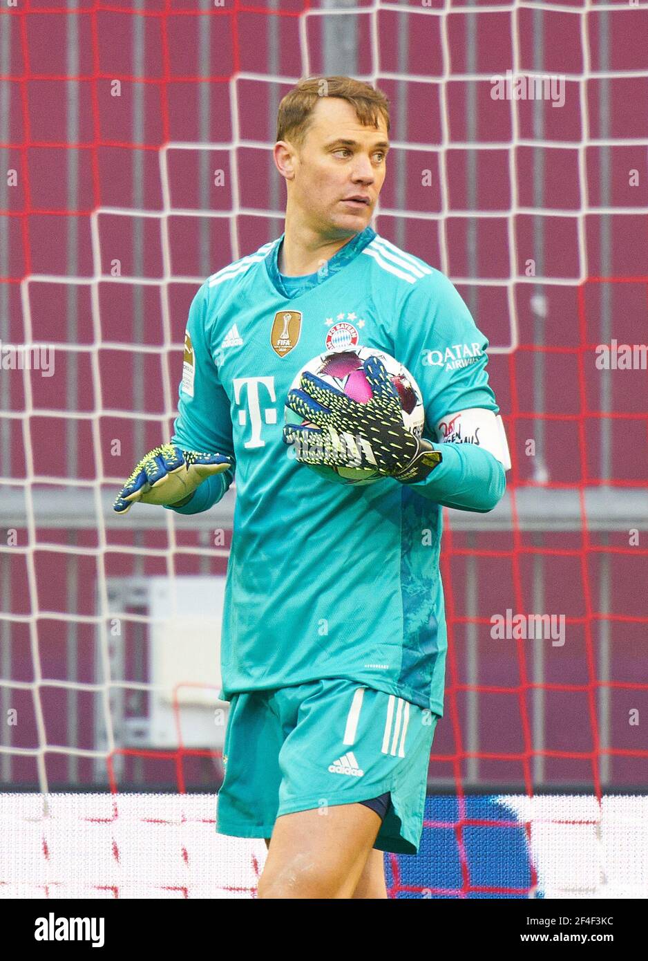 Vfb stuttgart goalkeeper hi-res stock photography and images - Page 4 -  Alamy