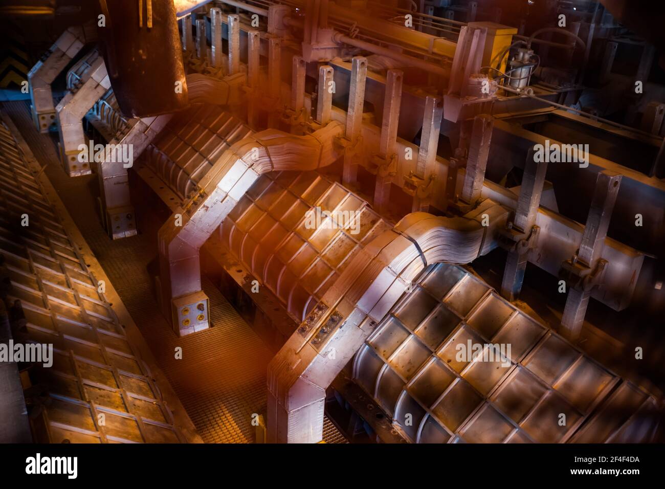 Electrolysis process hi-res stock photography and images - Alamy