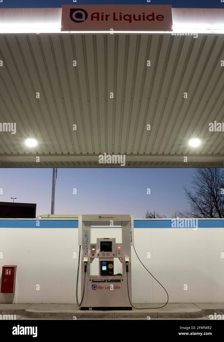 Hydrogen filling station, H2 filling station, Duesseldorf, North Rhine-Westphalia, Germany Stock Photo