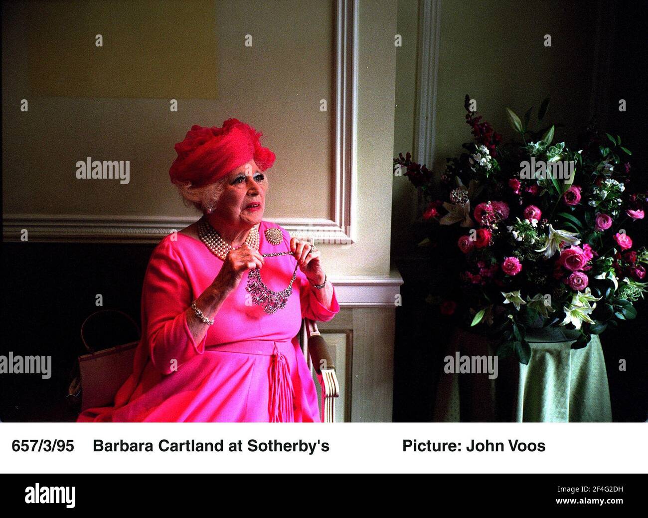 Barbara Cartland at Sotherbys where she is selling her jewellery Authoress Stock Photo