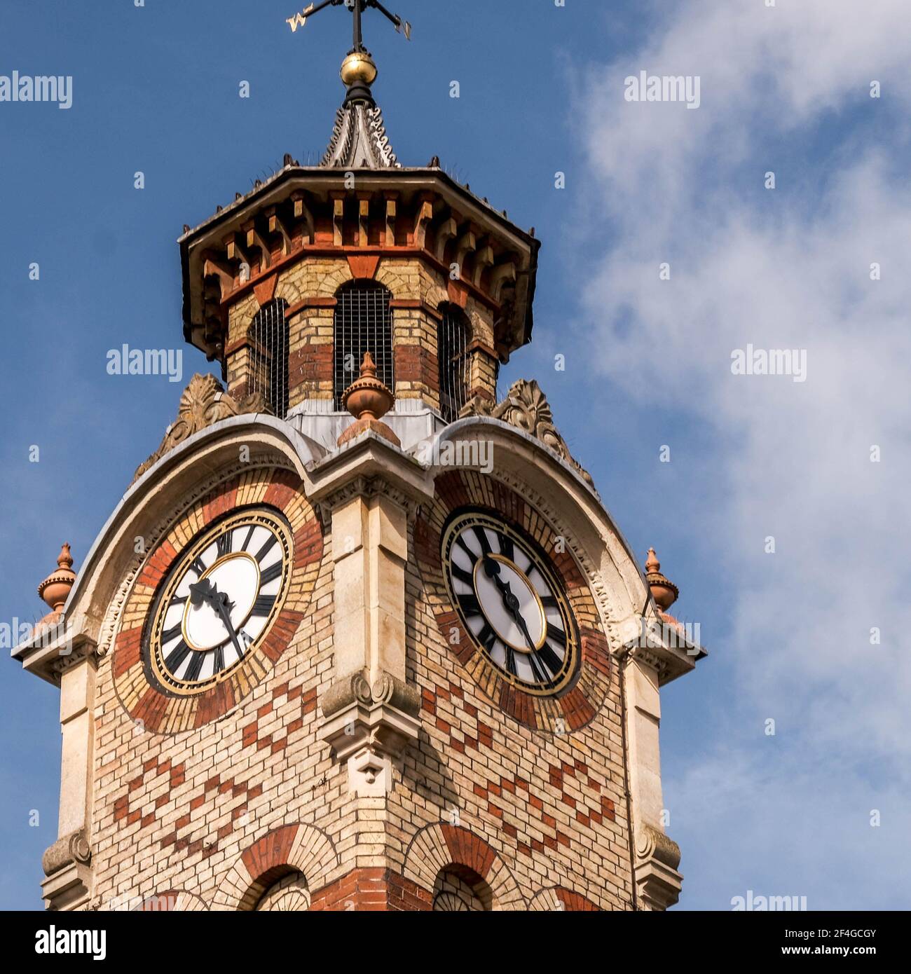Clock tower high street hi-res stock photography and images - Alamy