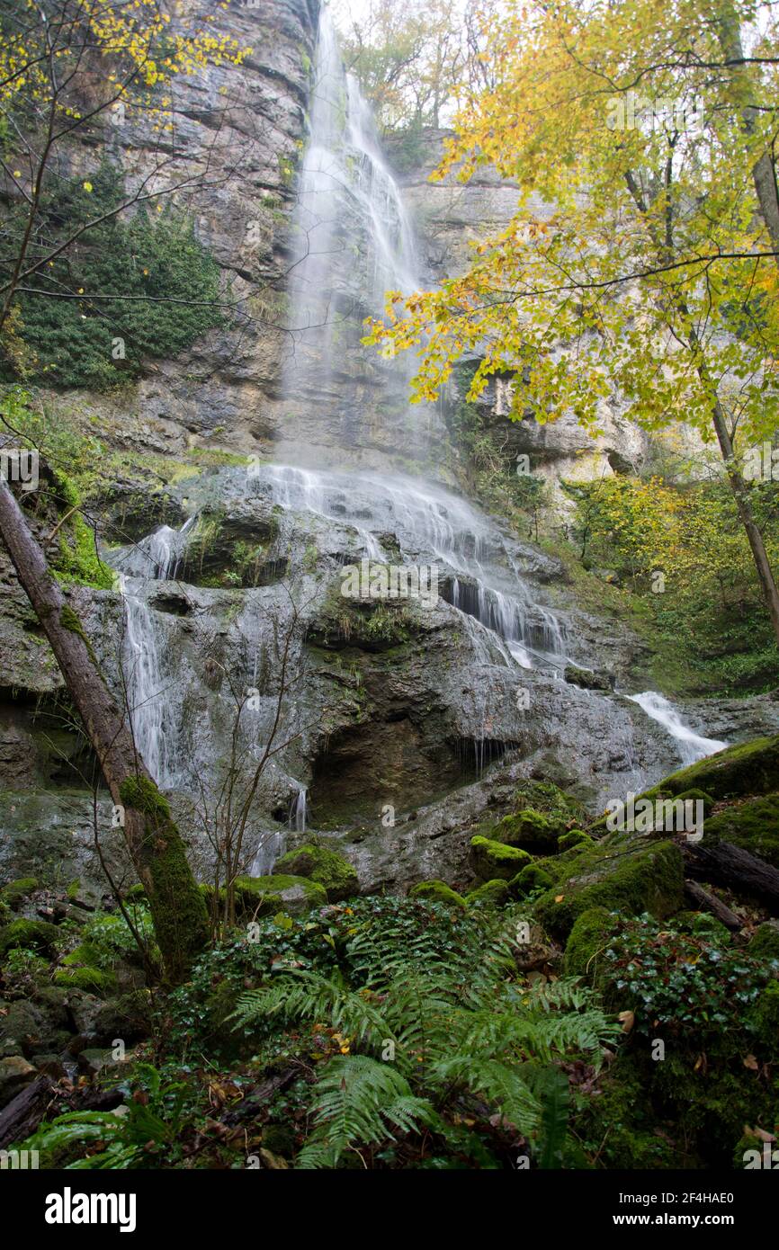 Der Wasserfall Wasserflue bei Wenslingen im Kanton Baselland Stock Photo
