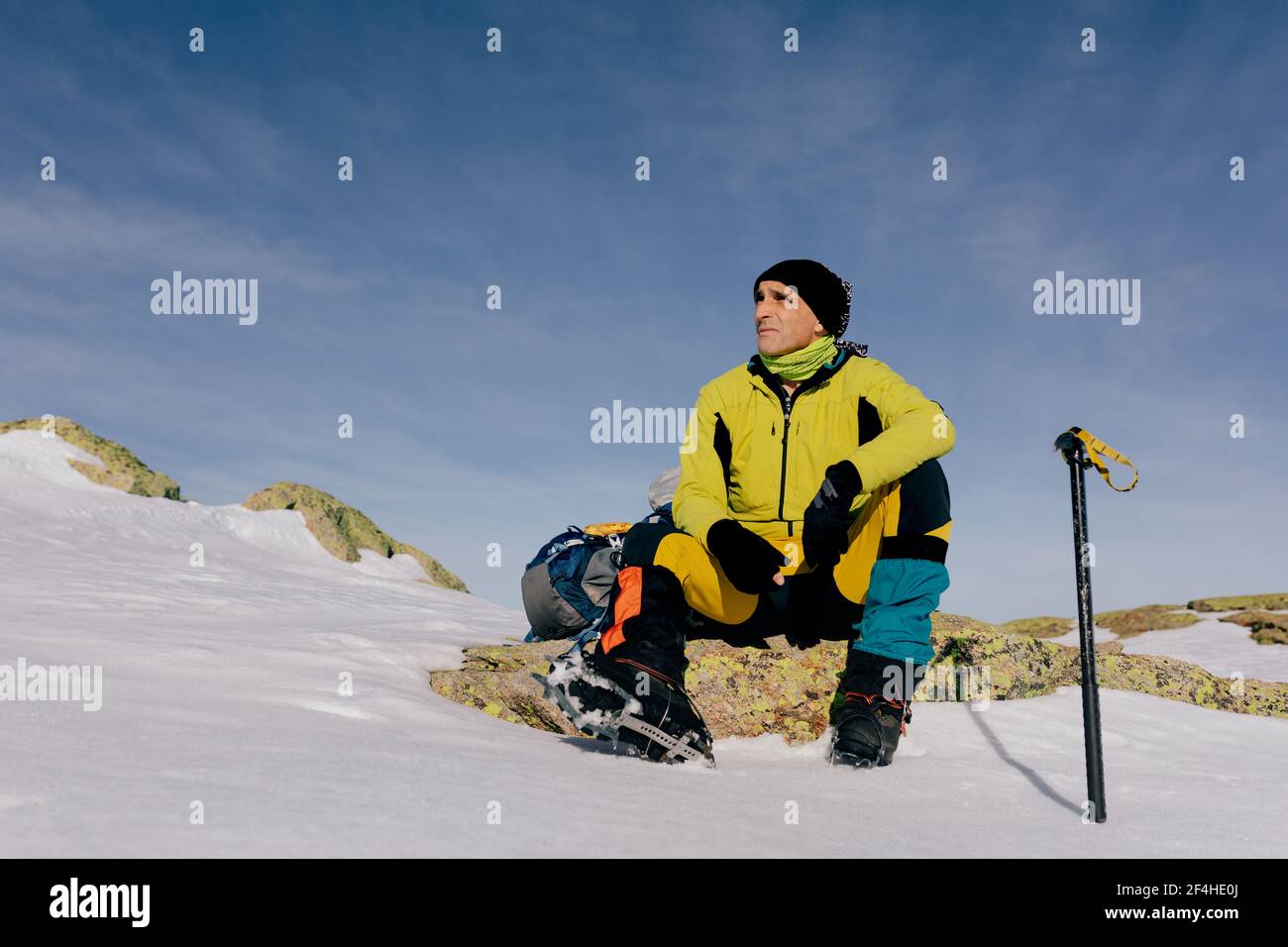 Confident male climber on rock hi-res stock photography and images - Alamy