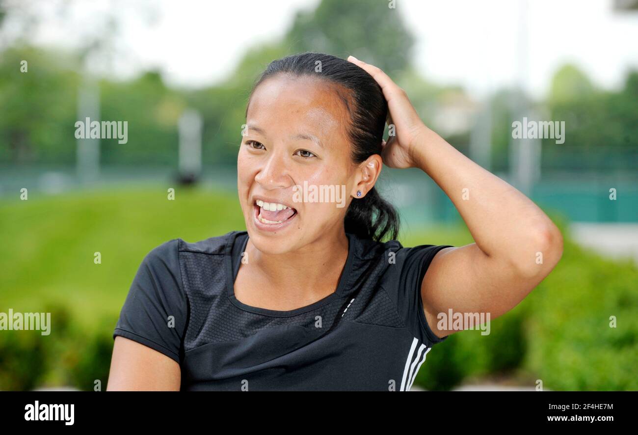 BRITISH No 1 TENNIS PLAYER ANNE KEOTHAVONG 1/6/09. PICTURE DAVID ASHDOWN Stock Photo