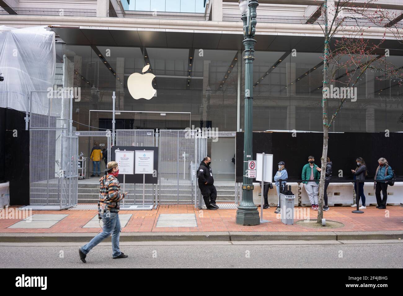 21 lives hires stock photography and images Alamy