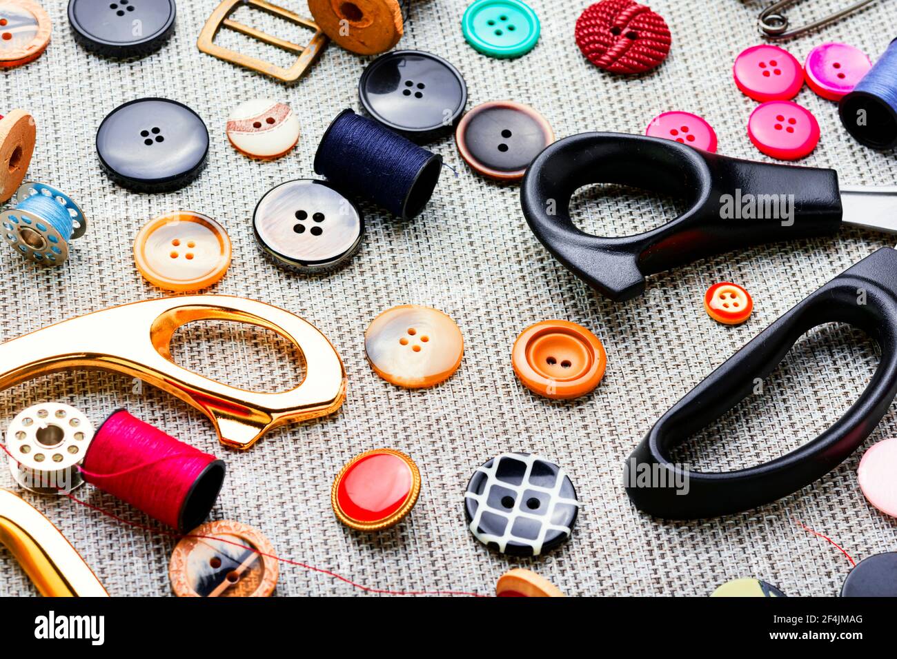 Thread Accessories Store Set sewing accessories spools hi-res stock photography and images - Alamy