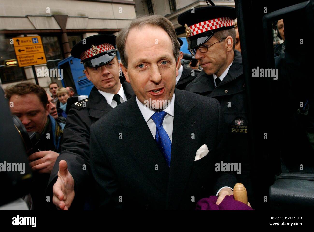 Royal butler Harold Brown, leaving the the Old Bailey this morning after his case had been thrown out due to insufficient evidence.3 December 2002 photo Andy Paradise Stock Photo