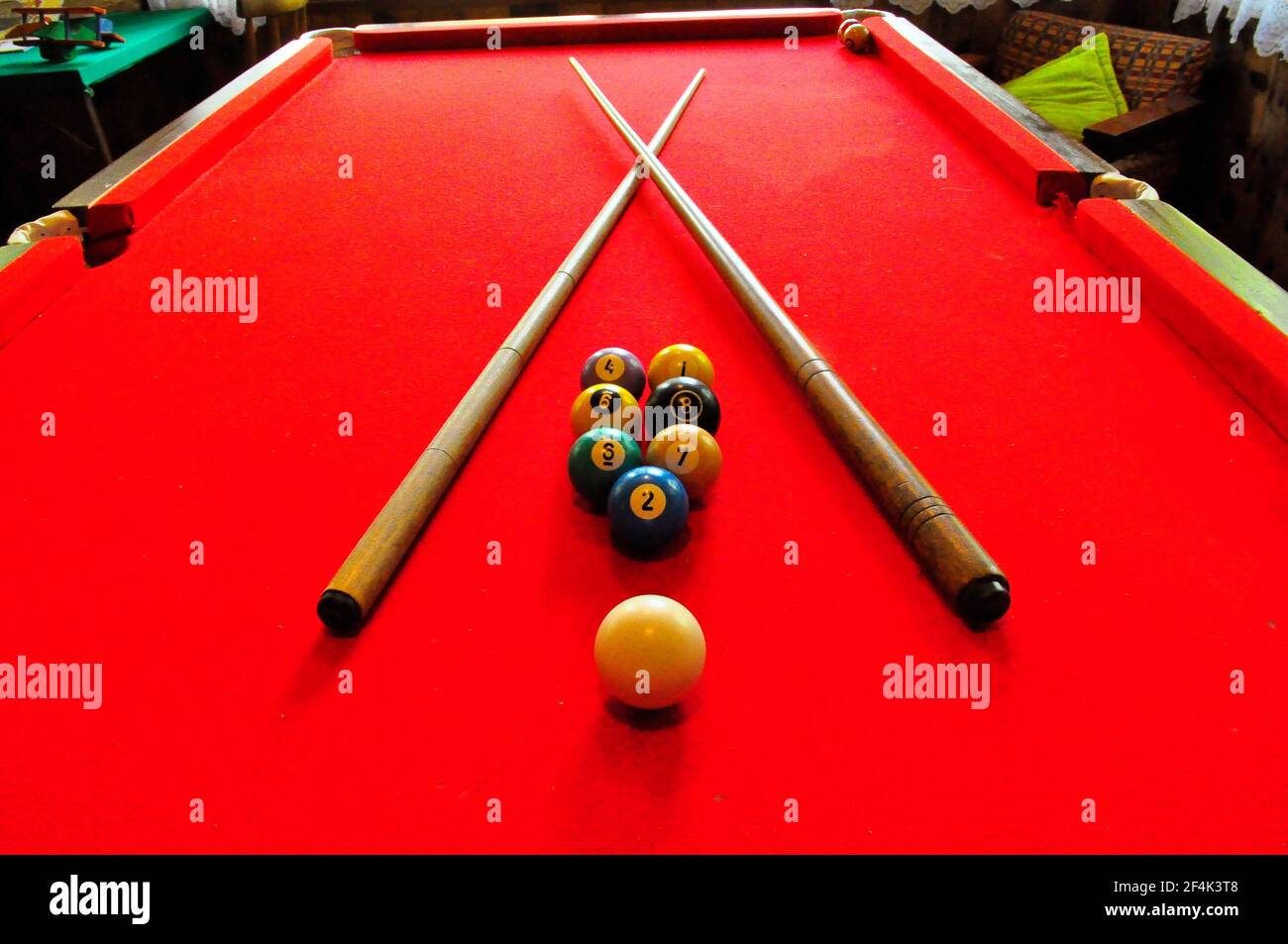 Red ball 2024 pool game