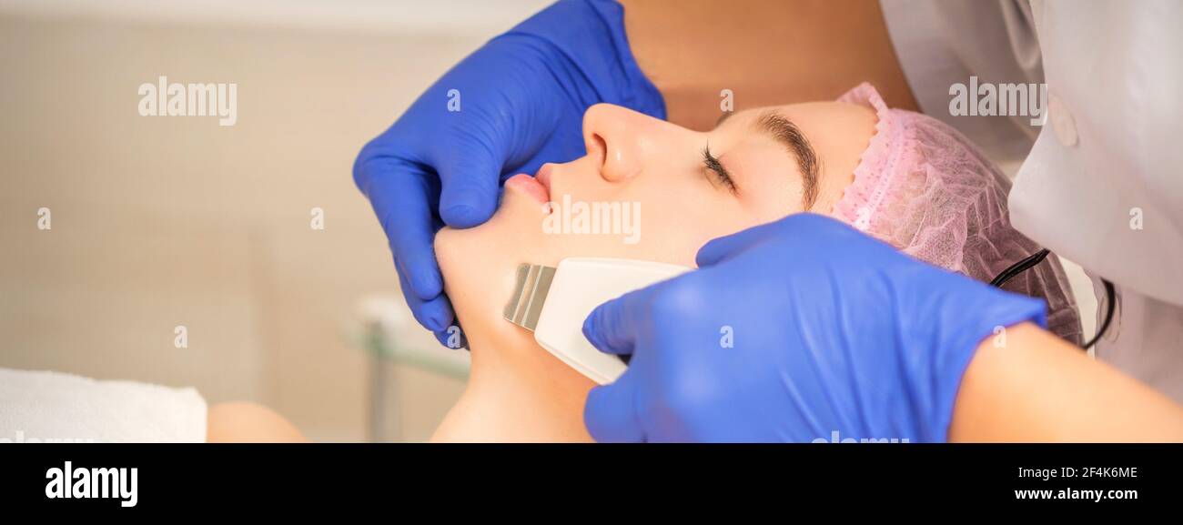 Ultrasonic cavitation device hi-res stock photography and images - Alamy