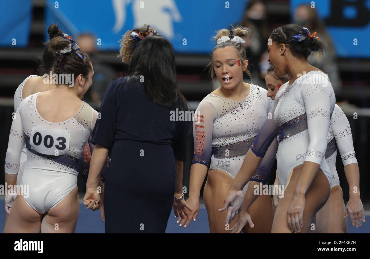 March 20, 2021 The Illinois women's gymnastics team huddles before