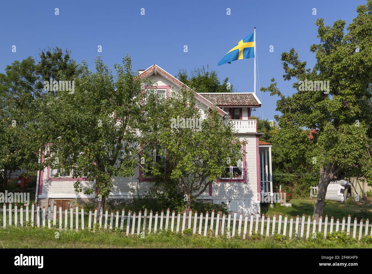 geography / travel, Sweden, Stockholm laen, Stockholm skårgården, house in mount on isle Moeja in the , Additional-Rights-Clearance-Info-Not-Available Stock Photo