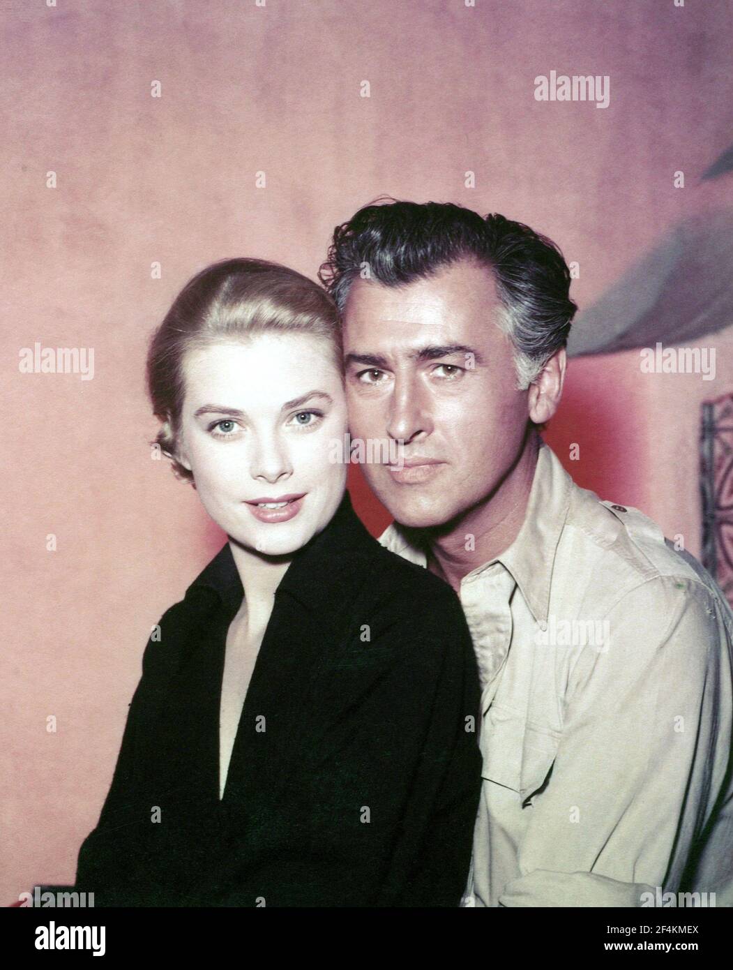 GRACE KELLY and STEWART GRANGER in GREEN FIRE (1954), directed by ANDREW MARTON. Credit: M.G.M / Album Stock Photo