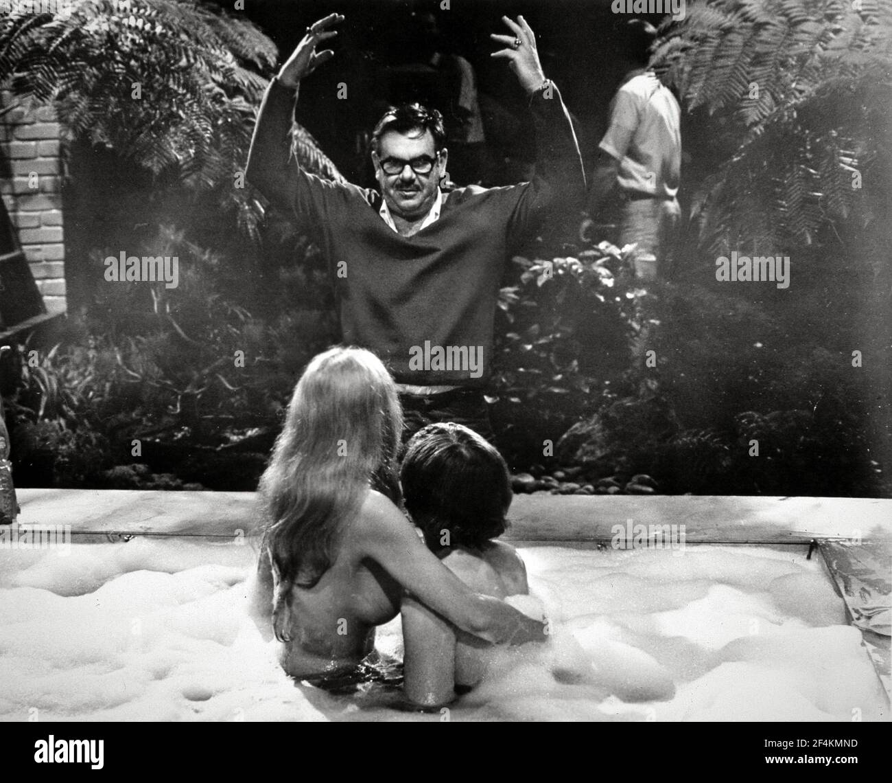 RUSS MEYER in BEYOND THE VALLEY OF THE DOLLS (1970), directed by RUSS MEYER. Credit: 20TH CENTURY FOX / Album Stock Photo