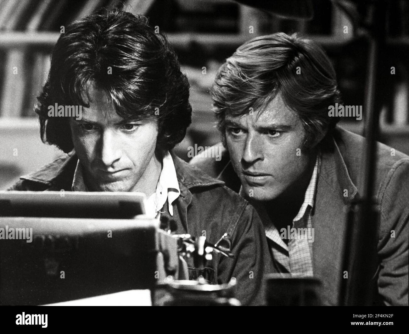 DUSTIN HOFFMAN and ROBERT REDFORD in ALL THE PRESIDENT'S MEN (1976