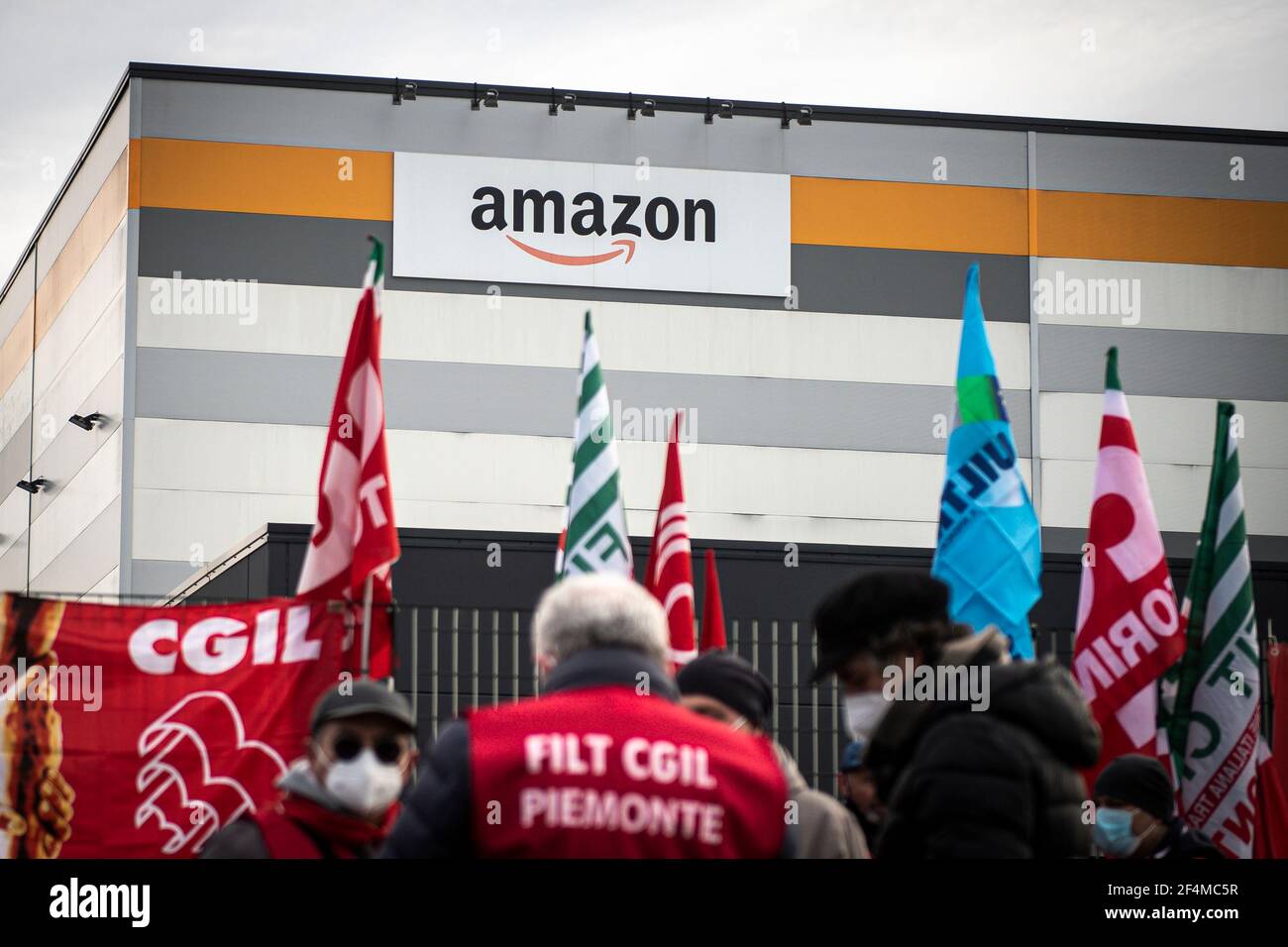 Amazon logo italy hires stock photography and images Alamy