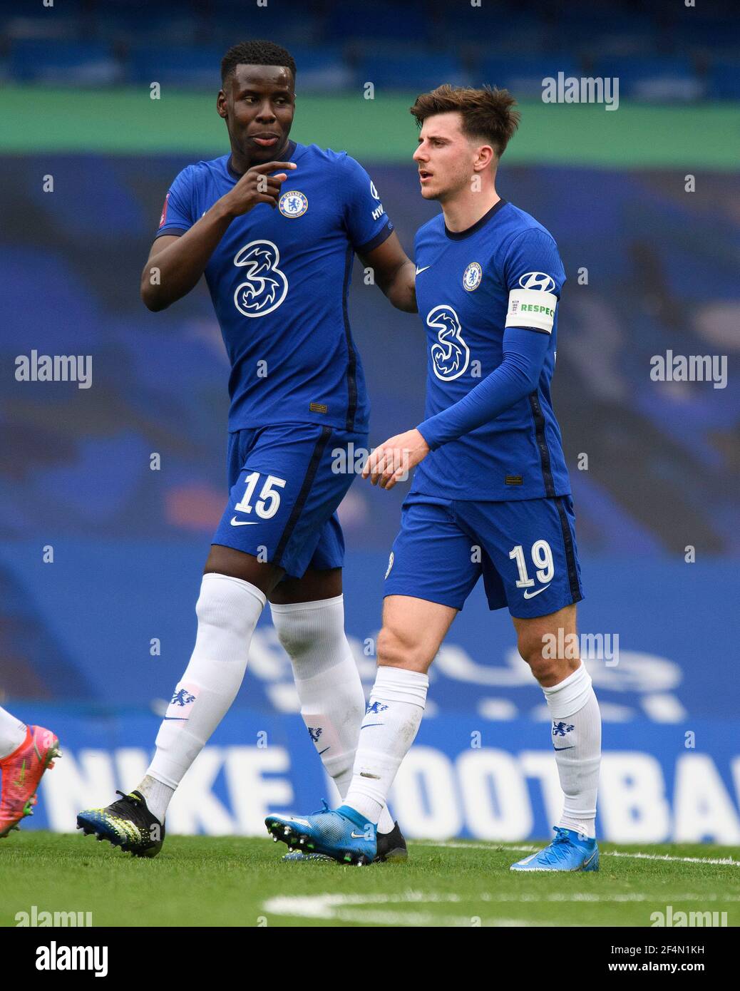 Kurt Zouma High Resolution Stock Photography and Images - Alamy