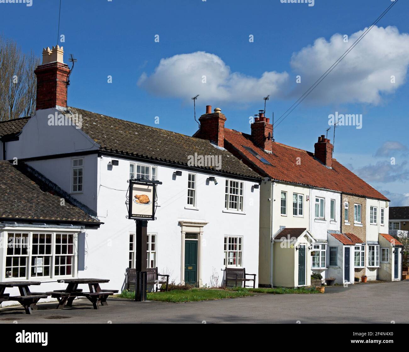 The Shoulder of Mutton pub in the village of Appleton Roebuck, near York, North Yorkshire The Shoulder of Mutton pub in the village of Appleton Roebuck, near York, North Yorkshire