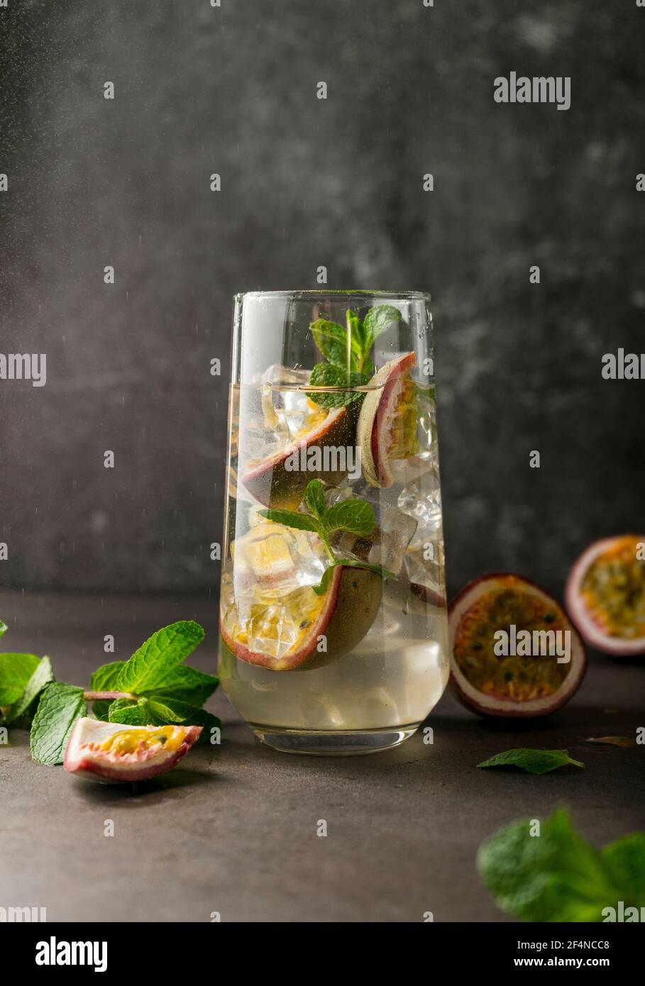 Passion fruit drink hi-res stock photography and images - Alamy