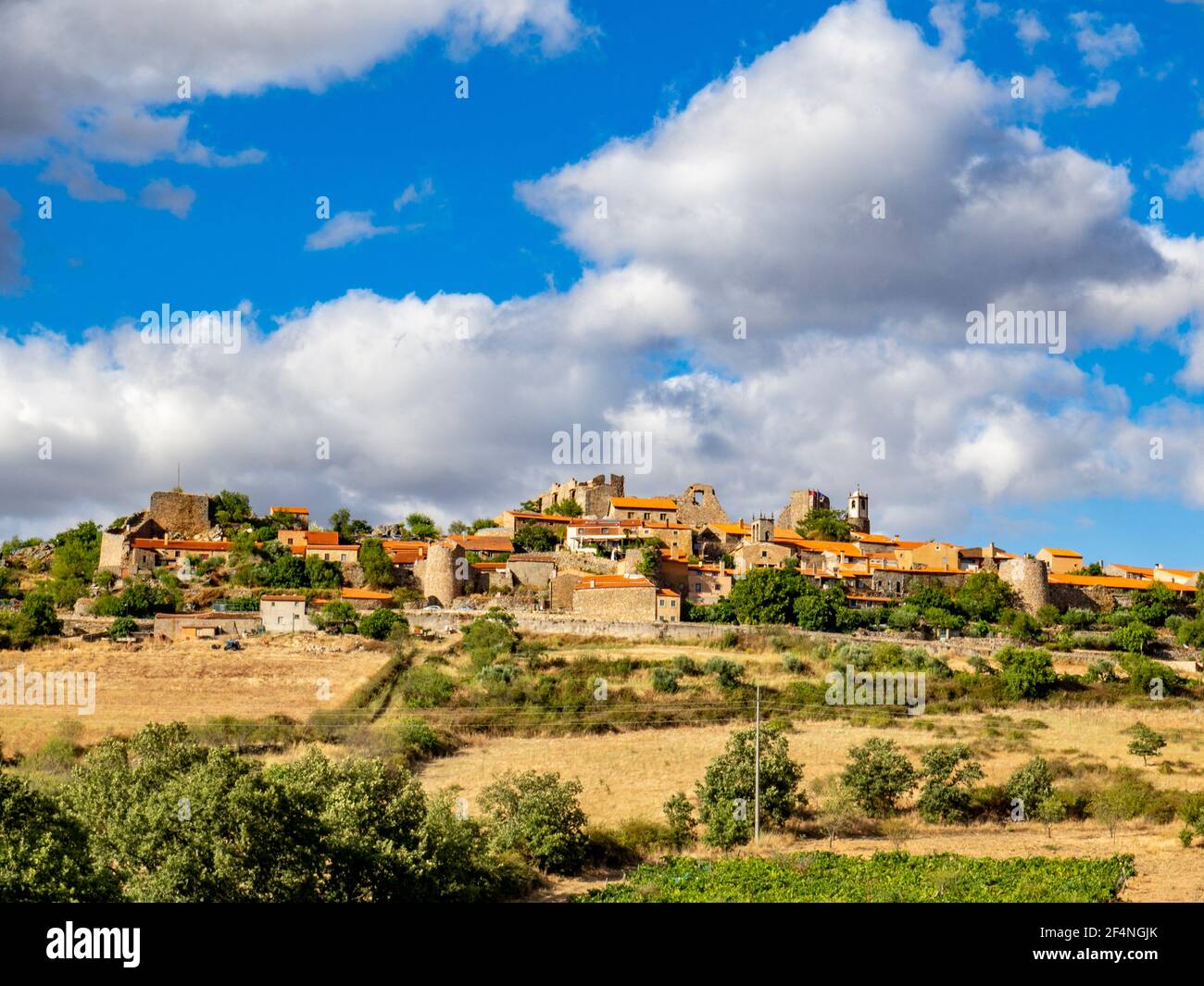 Panoramic view medieval village hi-res stock photography and images - Alamy