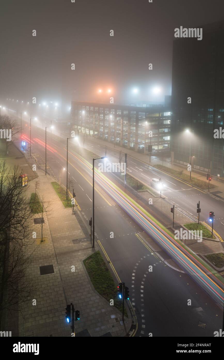 Dark foggy street view hi-res stock photography and images - Alamy