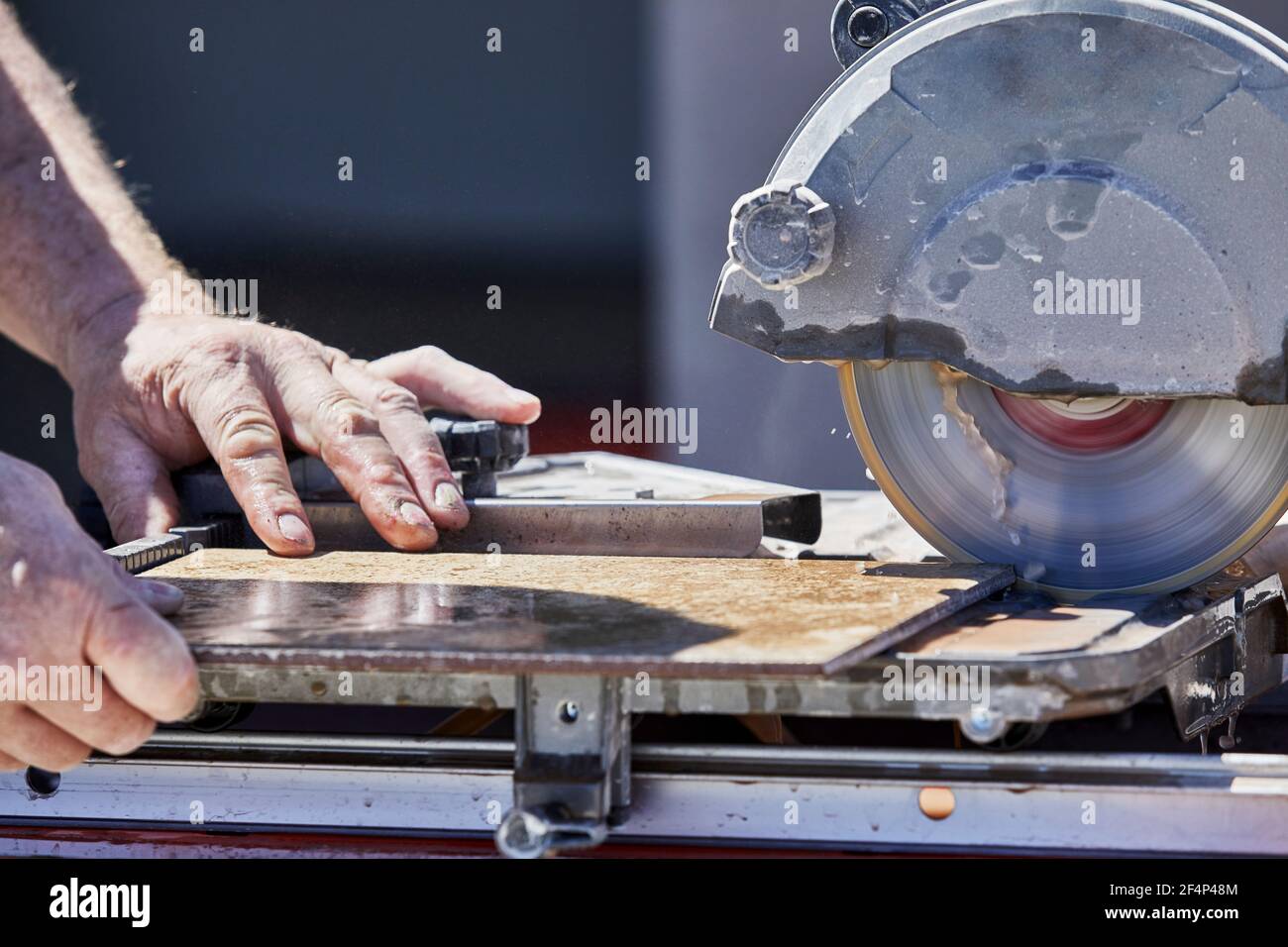 Saw to cut ceramic tile deals