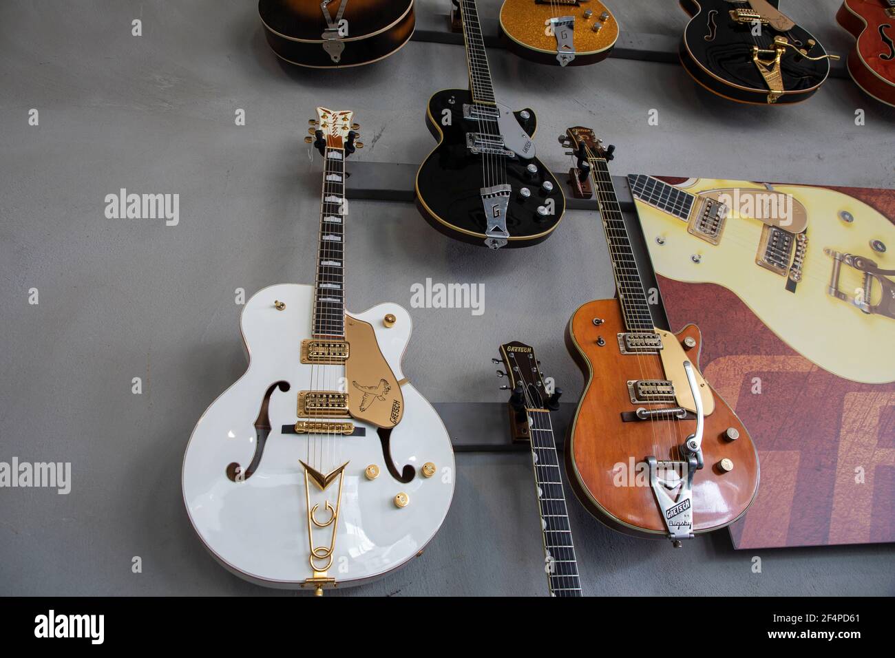 Guitar auctions 2021 hot sale