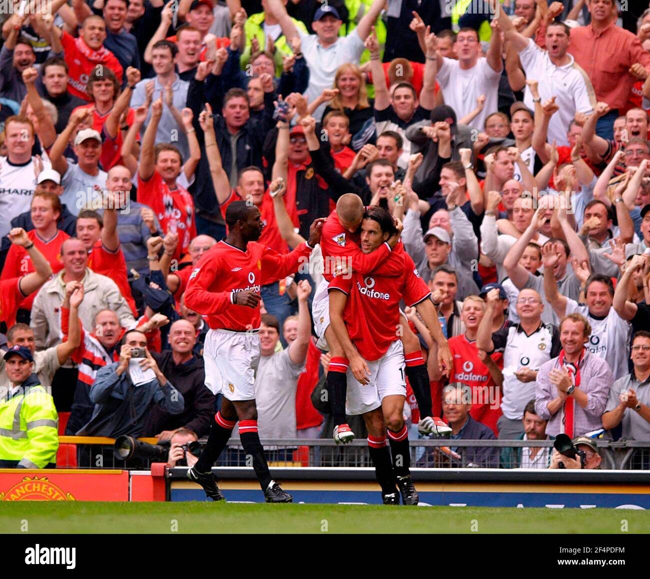 MANCHESTER UNITED V FULHAM NISTELROOY AFTER HIS 1ST GOAL Stock Photo
