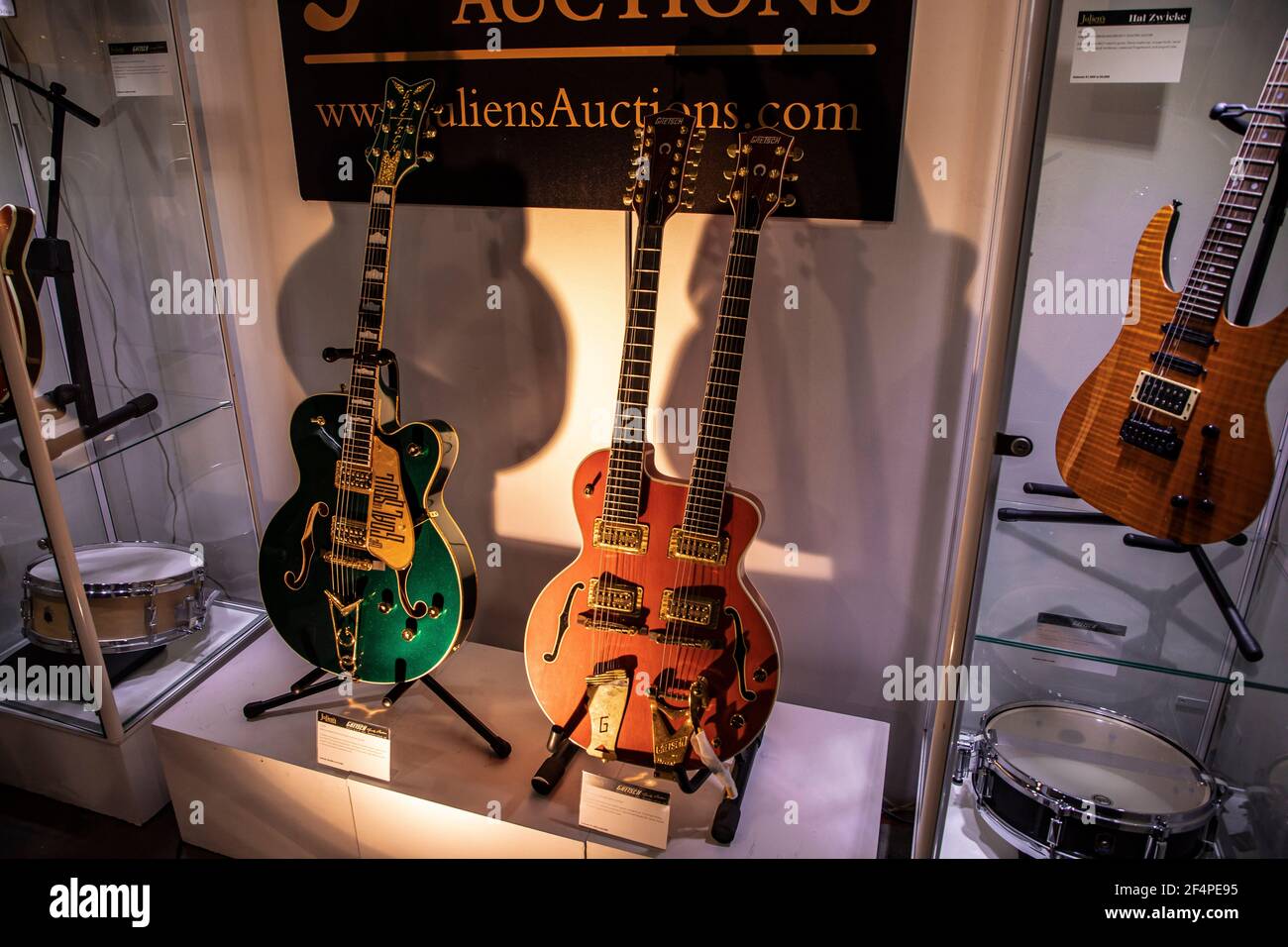 Guitar auctions 2021 online