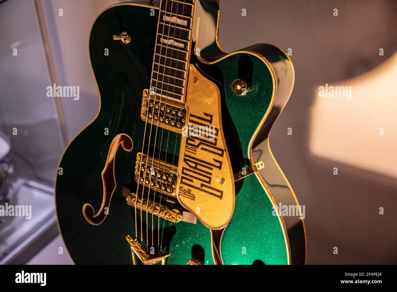 Gretsch bono sale