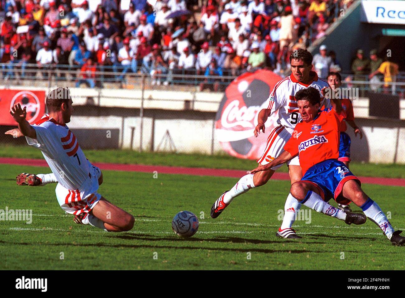 D.C. United player Jeff Agoos in action against C.D. Jorge Wilstermann in Cochabamba, Bolivia, March 2000. Stock Photo